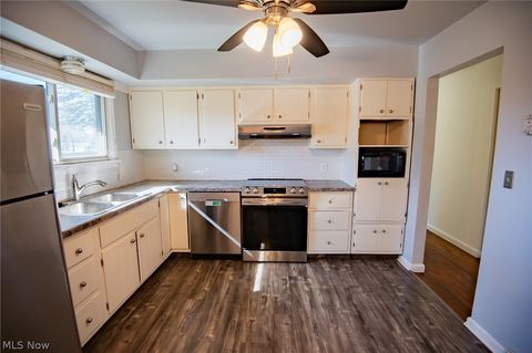 Tiny photo for 3841 Nottingham Avenue, Youngstown, OH 44511 (MLS # 5180833)