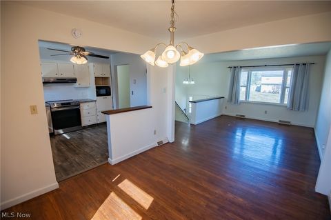 Tiny photo for 3841 Nottingham Avenue, Youngstown, OH 44511 (MLS # 5180833)