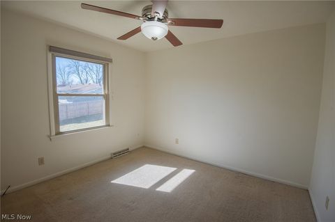 Tiny photo for 3841 Nottingham Avenue, Youngstown, OH 44511 (MLS # 5180833)