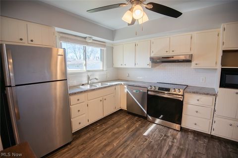 Tiny photo for 3841 Nottingham Avenue, Youngstown, OH 44511 (MLS # 5180833)