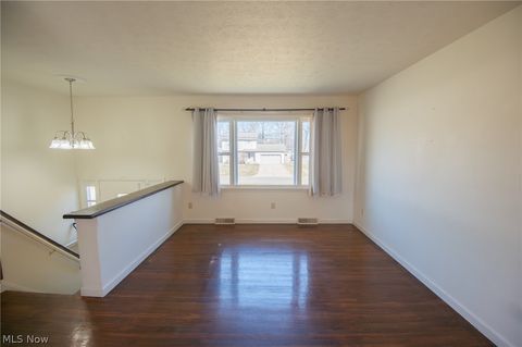 Tiny photo for 3841 Nottingham Avenue, Youngstown, OH 44511 (MLS # 5180833)