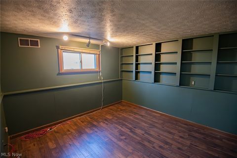 Tiny photo for 3841 Nottingham Avenue, Youngstown, OH 44511 (MLS # 5180833)