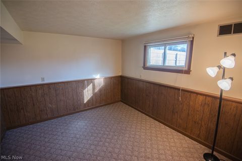 Tiny photo for 3841 Nottingham Avenue, Youngstown, OH 44511 (MLS # 5180833)