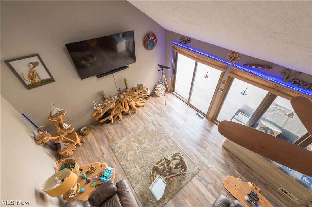 Riverside - Residential