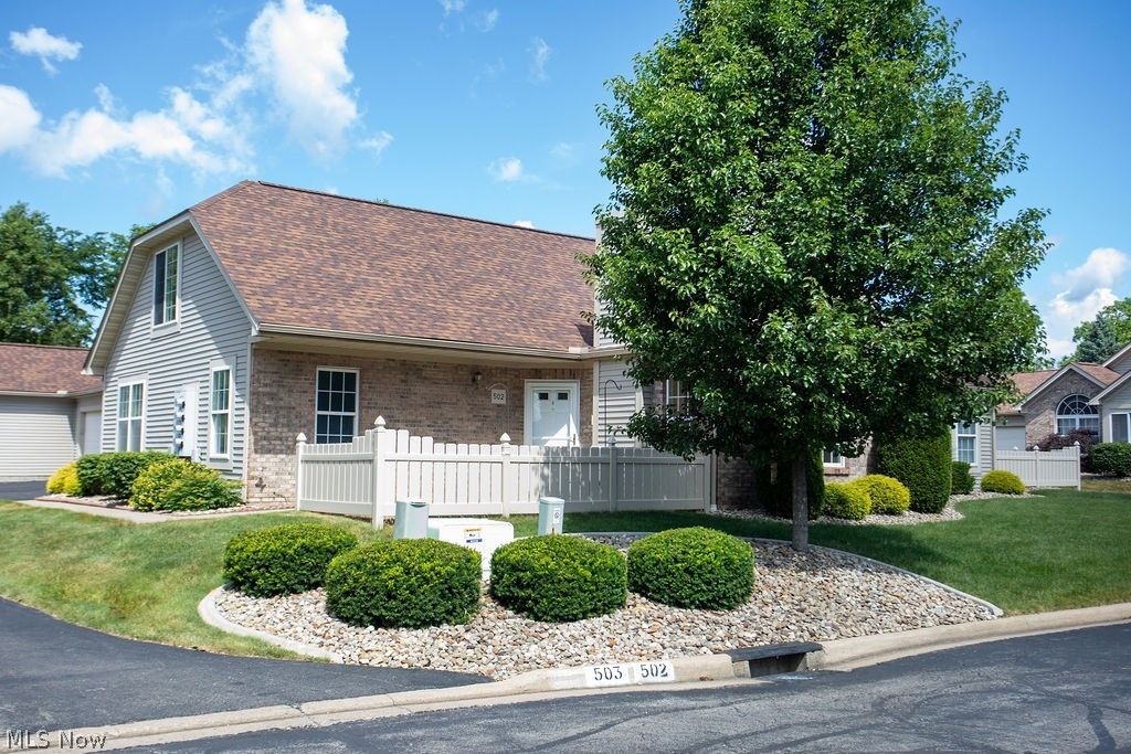 Photo of 695 E Western Reserve Road, Poland, OH 44514 (MLS # 5219688)