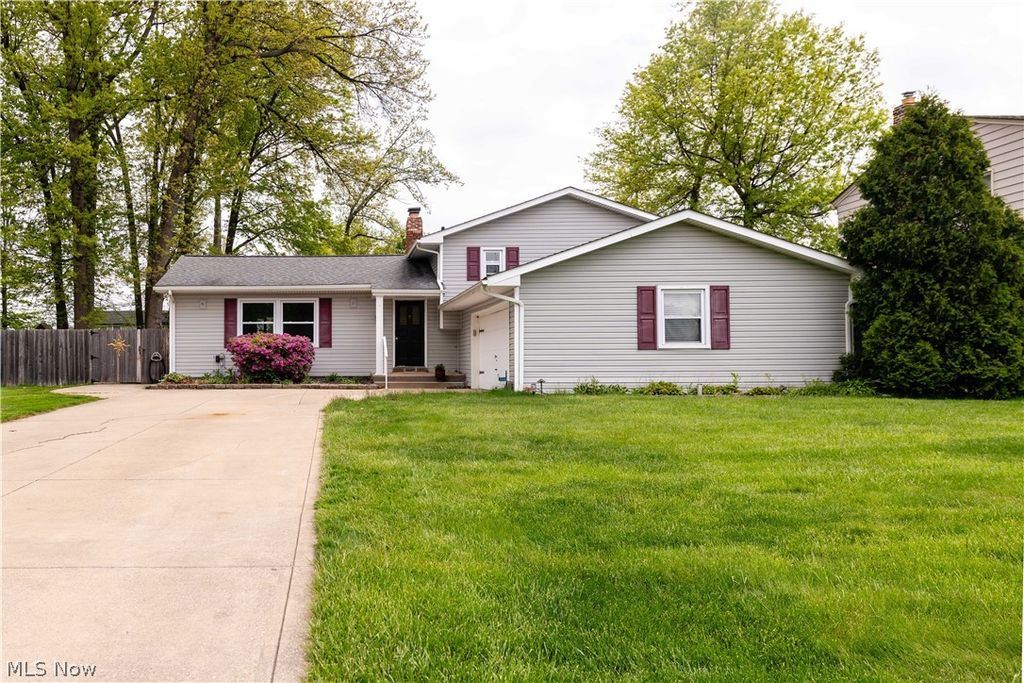 Photo of 7299 Grant Street, Mentor, OH 44060 (MLS # 5208882)