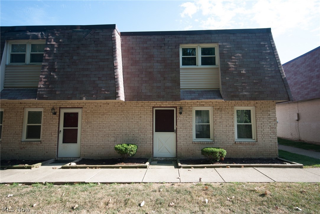 Oxford Heights Condos Ph 04 - Residential