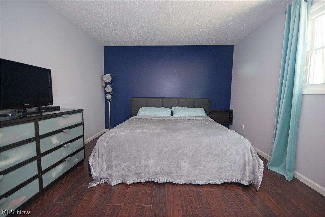 Oxford Heights Condos Ph 04 - Residential