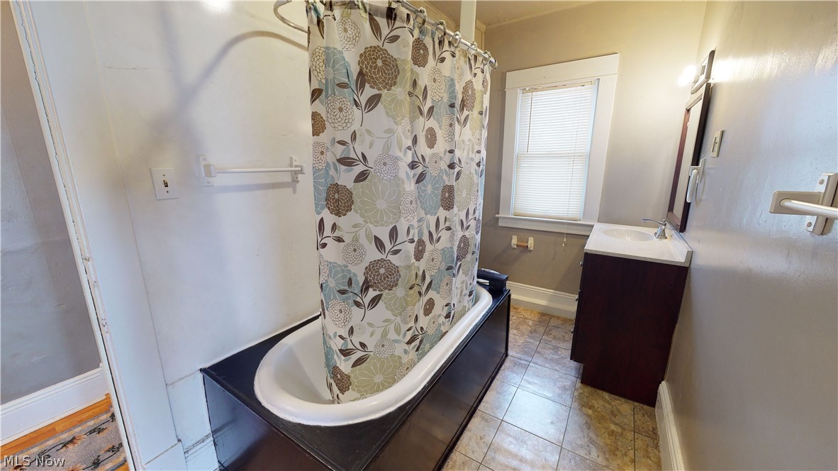 Connecticut Western Reserve - Residential Income