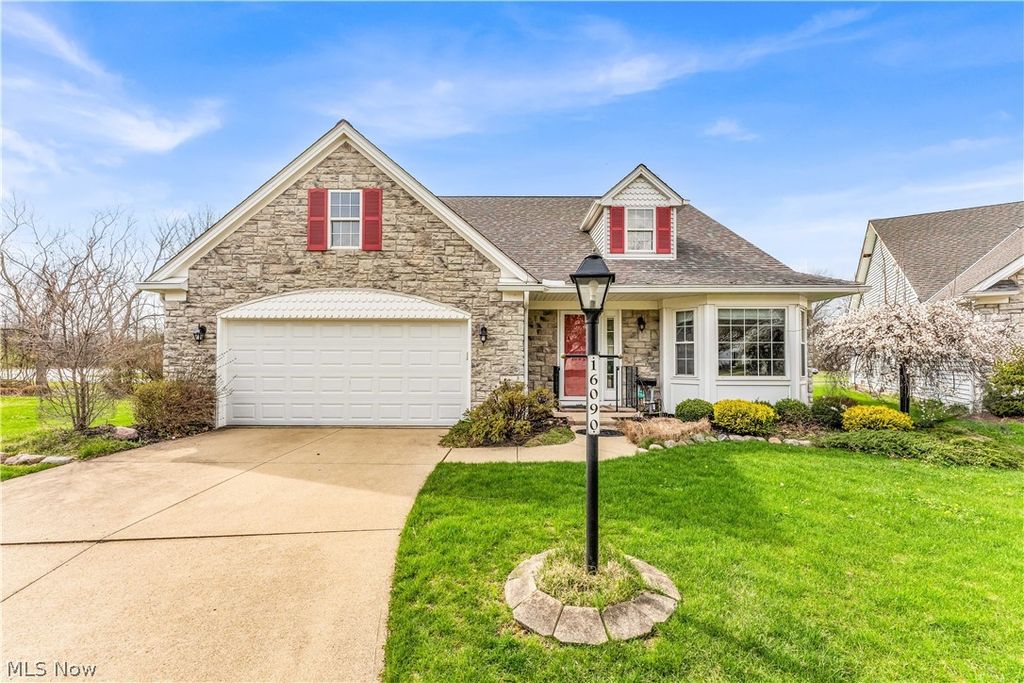 Photo of 16090 Yarmouth Oval, Middleburg Heights, OH 44130 (MLS # 5198143)