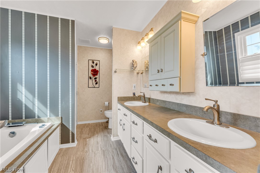 Nantucket Woods - Residential