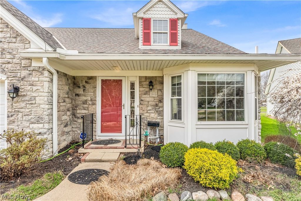 Photo of 16090 Yarmouth Oval, Middleburg Heights, OH 44130 (MLS # 5198143)