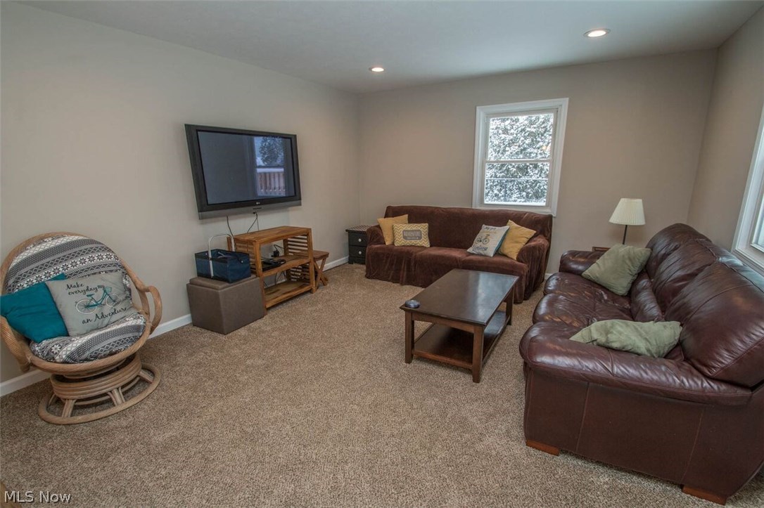 Valley Brook Vill - Residential