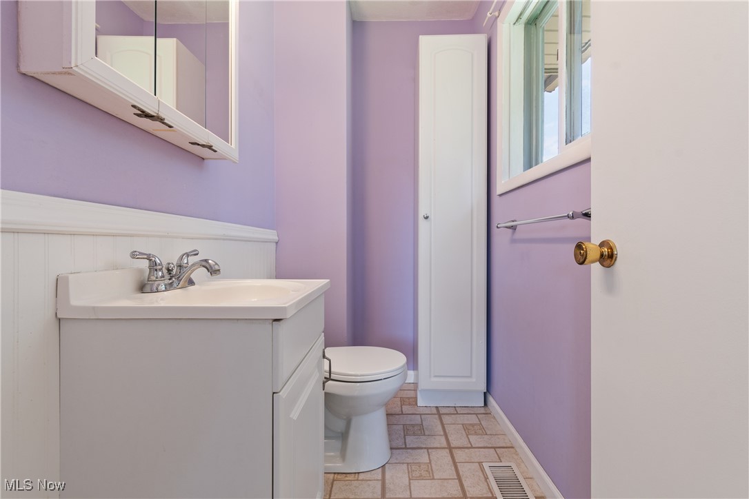 240 Manor Avenue, Canton, Ohio image 16