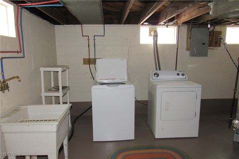 Tiny photo for 1711 E 30th Street, Ashtabula, OH 44004 (MLS # 5179199)