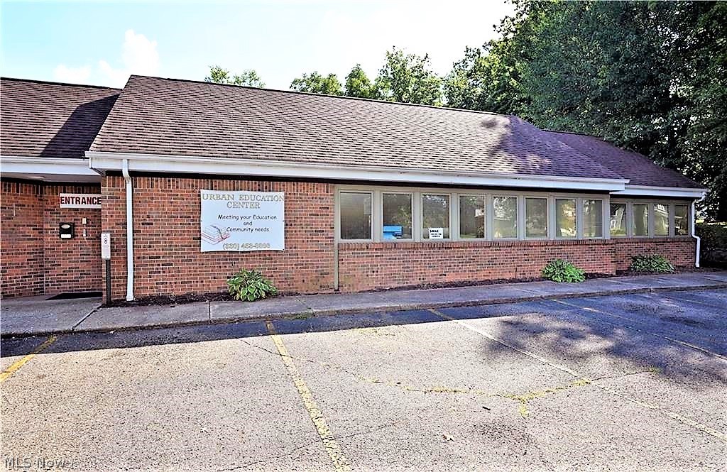 Canton - Commercial Sale