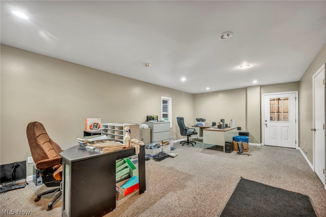 Gaud - Commercial Sale