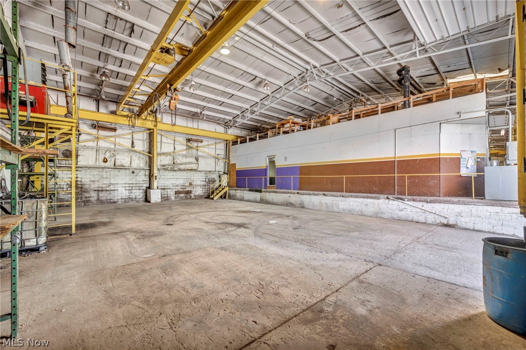 Gaud - Commercial Sale