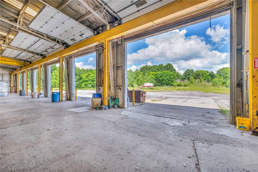 Gaud - Commercial Sale