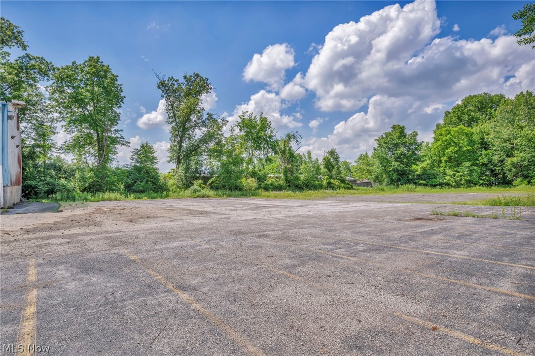 Gaud - Commercial Sale