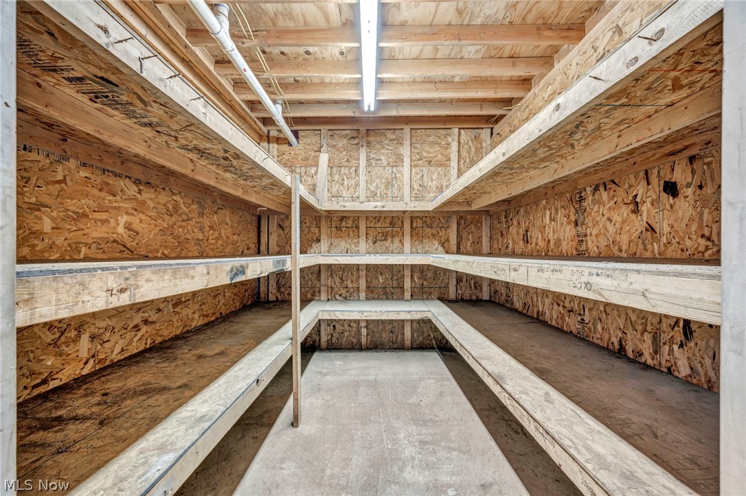 Gaud - Commercial Sale