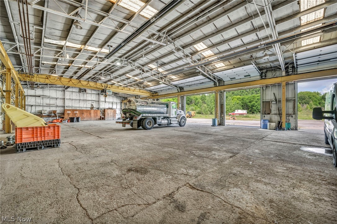 Gaud - Commercial Sale