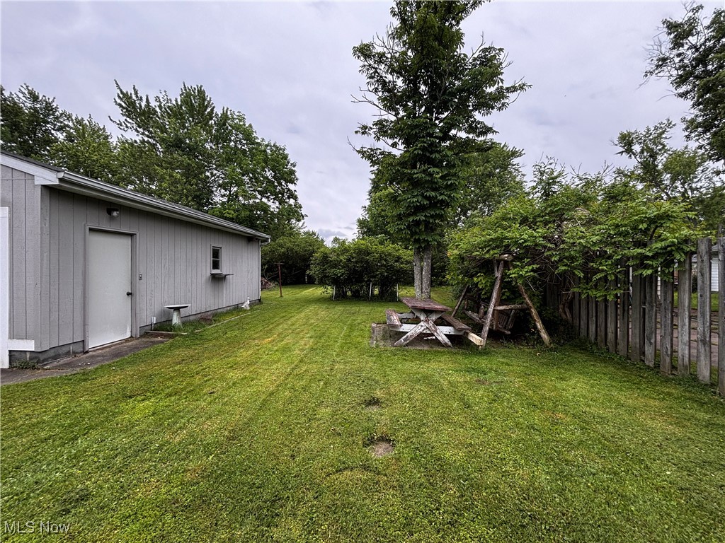 2325 Stewart Drive, Warren, Ohio image 23