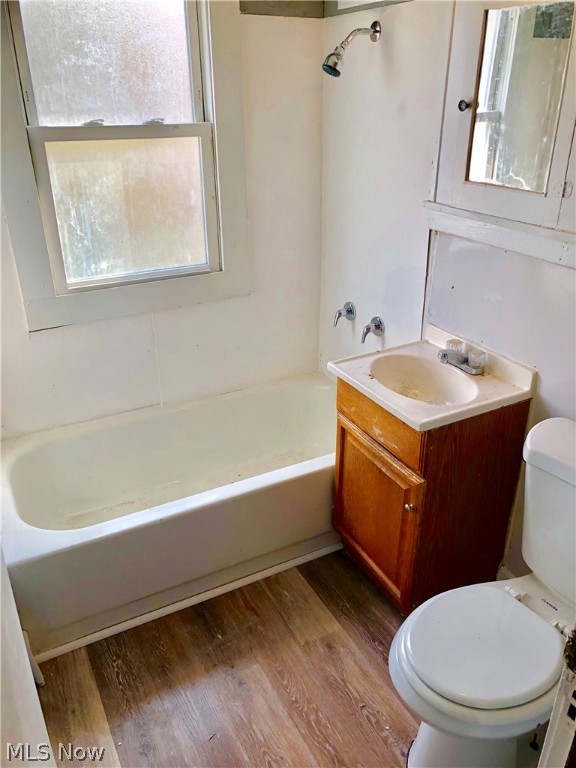 James M & Colgaie Hoyt's Sub - Residential Income