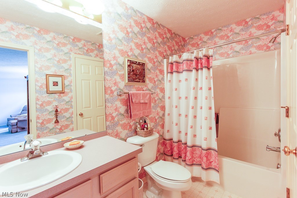 Wyndgate Condo - Residential