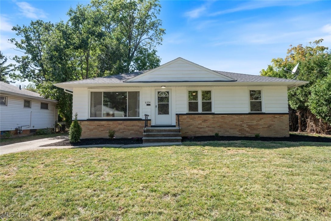 View Parma Heights, OH 44130 house