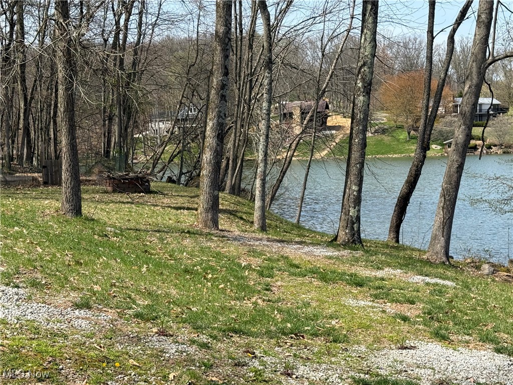 1820 W Buckhorn Drive, Millersburg, Ohio image 19