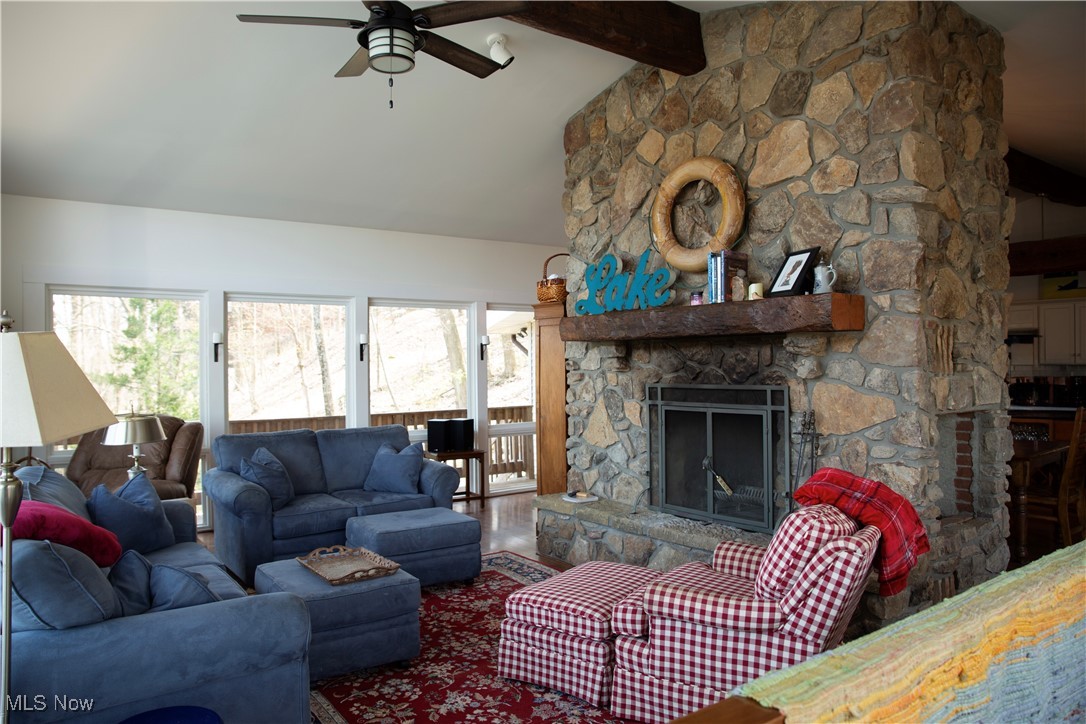 1820 W Buckhorn Drive, Millersburg, Ohio image 3