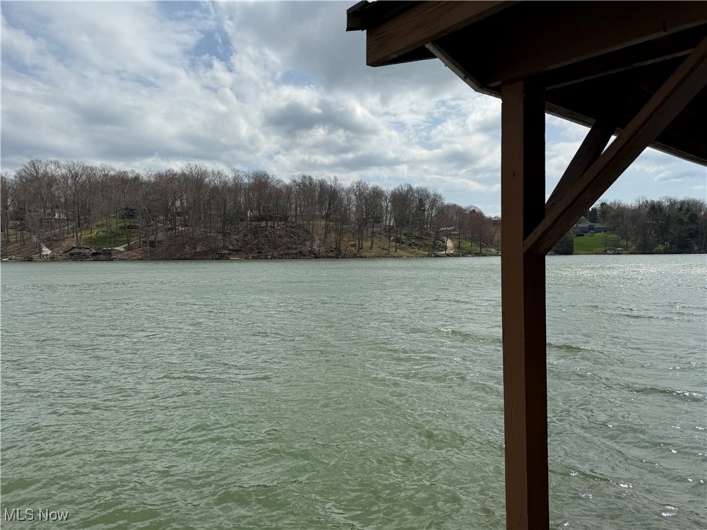 1820 W Buckhorn Drive, Millersburg, Ohio image 14