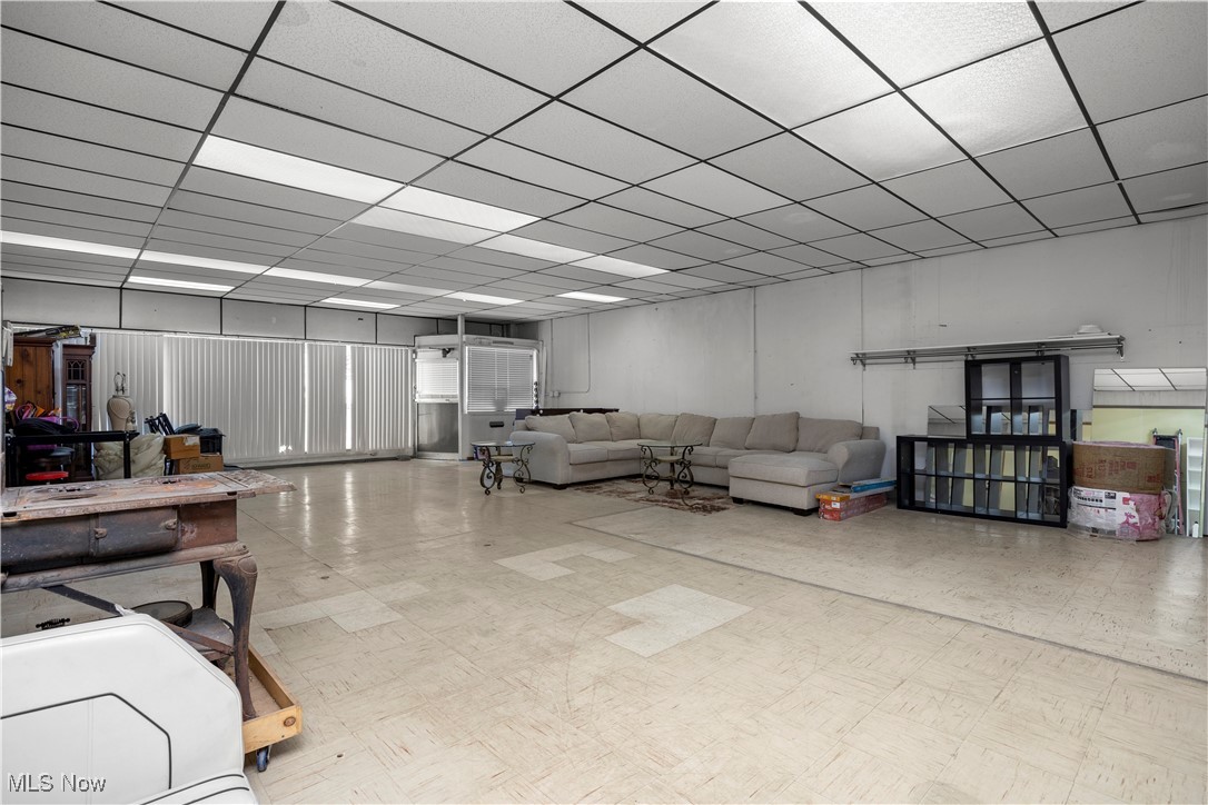 Lorain, Ohio 44052, United States, 5 Bedrooms Bedrooms, ,5 BathroomsBathrooms,Residential,Active,250475