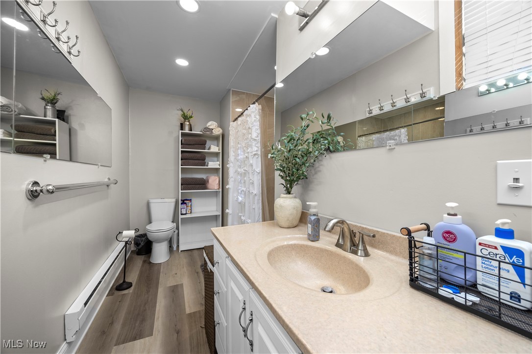 Lorain, Ohio 44052, United States, 5 Bedrooms Bedrooms, ,5 BathroomsBathrooms,Residential,Active,250475