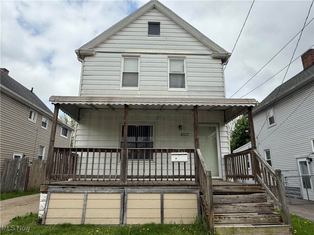 This tenant-occupied 2-bedroom, 1-bath Colonial-style home offers approximately 949 sq ft of living space and consistent cash flow. Currently rented at $750 per month, the property is performing below market rent, offering future potential for increased returns.
The home features a two-story layout with aluminum/vinyl siding, forced-air heating, and a full basement with 468 sq ft of additional space. A detached 1-car garage adds off-street parking and utility.
Whether you're building your Cleveland rental portfolio or acquiring a value-add opportunity with long-term upside, this property presents a solid investment.