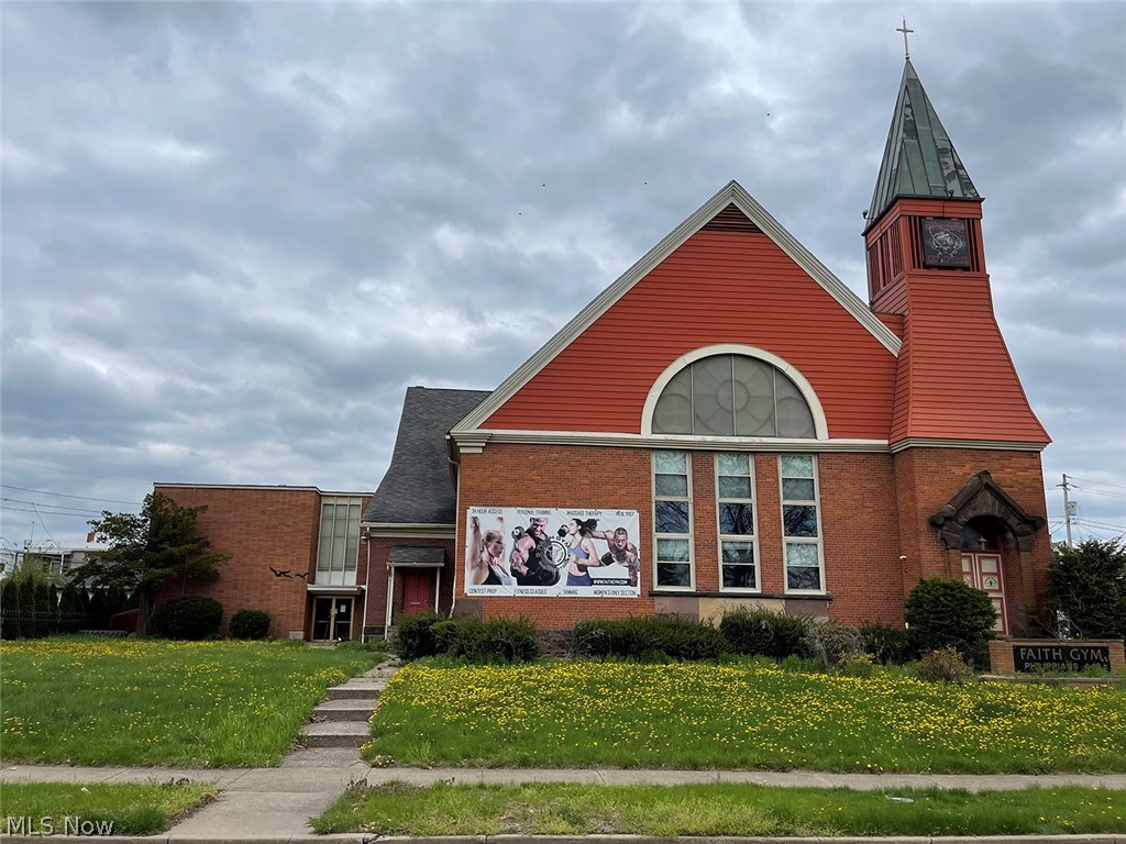 Foreclosure Auction - 14,000 SF Commercial Building - Former Methodist Church & Exercise Gym - Brick & Block Construction - Leaded Glass Windows – Offices – Kitchen - Barberton City – Summit Co., OH - Court-ordered auction - Online bidding available. ONLINE BIDDING BEGINS SUNDAY – AUGUST 21, 2022 – 1:00 PM and AUCTION LIVE ON-SITE BIDDING WILL BEGIN THURSDAY – AUGUST 25, 2022 – 1:00 PM. Originally built in 1892 with a 2-story vaulted center room plus a finished basement. Leaded glass windows, nice foyer entry, gas fireplace, oak woodwork, & large leaded glass windows. Lower-level kitchen area, rear two-story addition from 1955, offices, & large meeting rooms. Approx. .40-acre corner lot w/ rear alley and public parking in back. Summit Co. parcel #01017920 & #0107921. The building will be open for viewing at 12:00 PM on auction day. Come prepared to buy. TERMS ON REAL ESTATE: 10% down auction day via cash or cashier’s check, balance due at closing. Any desired inspections must be made p