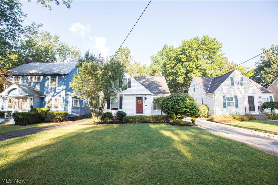 Alden B Hare Cos Lyndhurst Ma - Residential