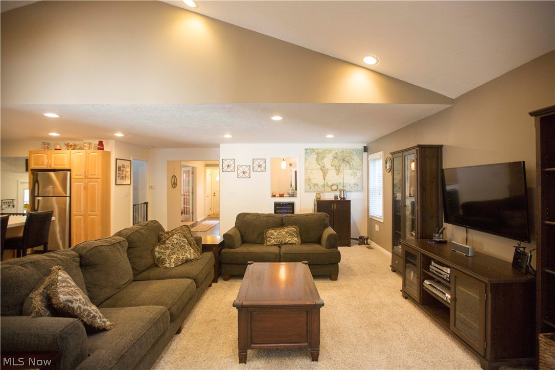 Alden B Hare Cos Lyndhurst Ma - Residential