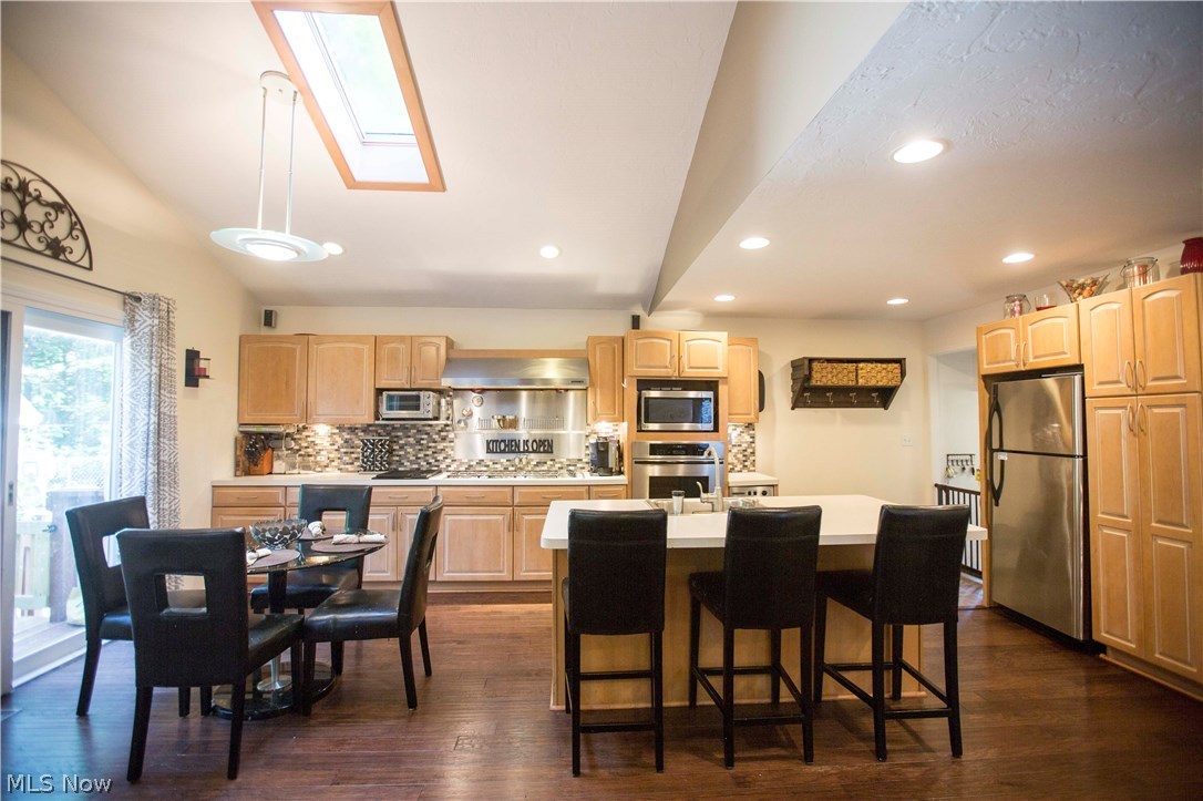 Alden B Hare Cos Lyndhurst Ma - Residential