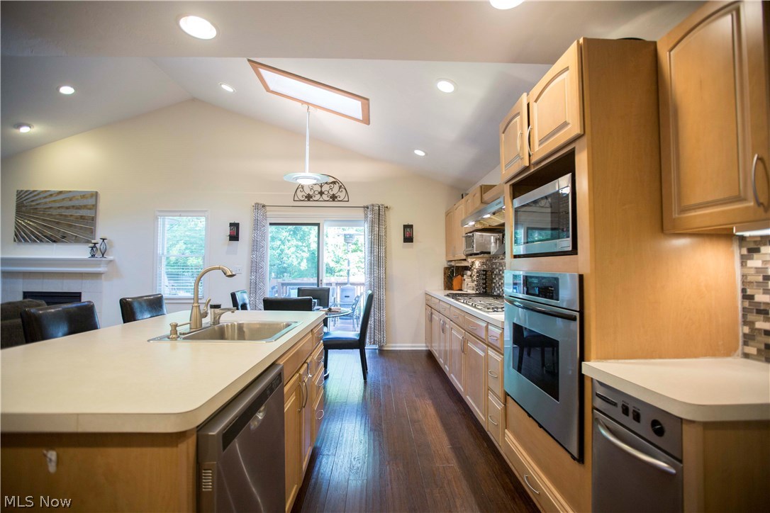 Alden B Hare Cos Lyndhurst Ma - Residential