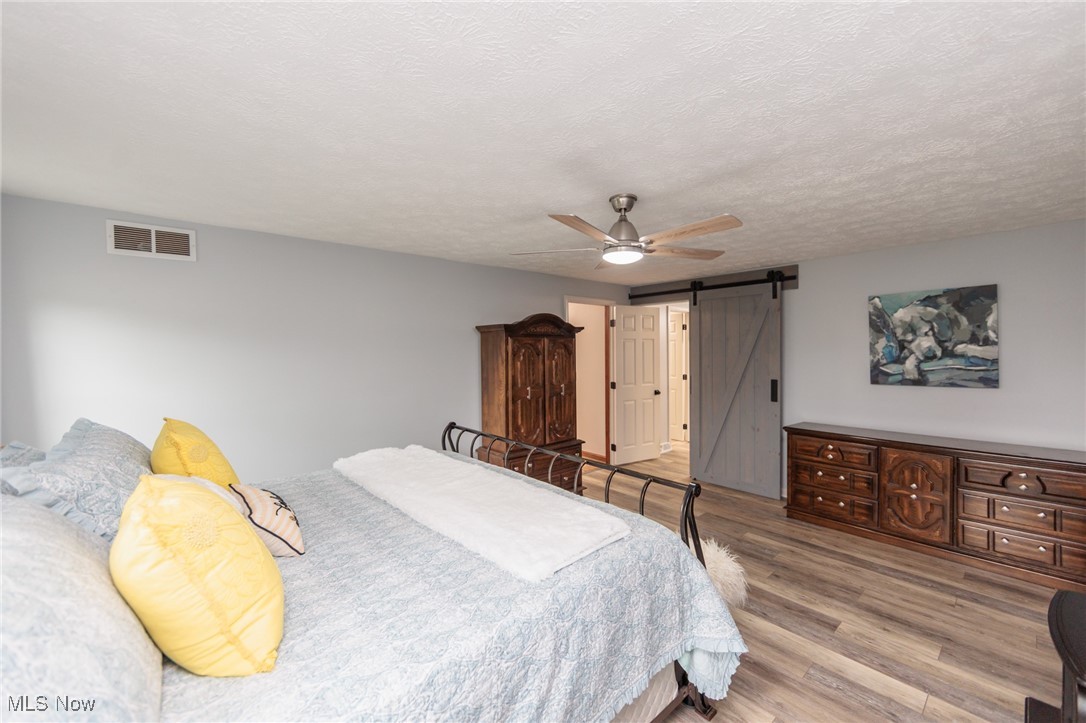 16984 Bear Creek Lane, Strongsville, Ohio image 33