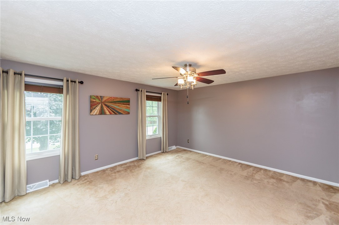 16984 Bear Creek Lane, Strongsville, Ohio image 25