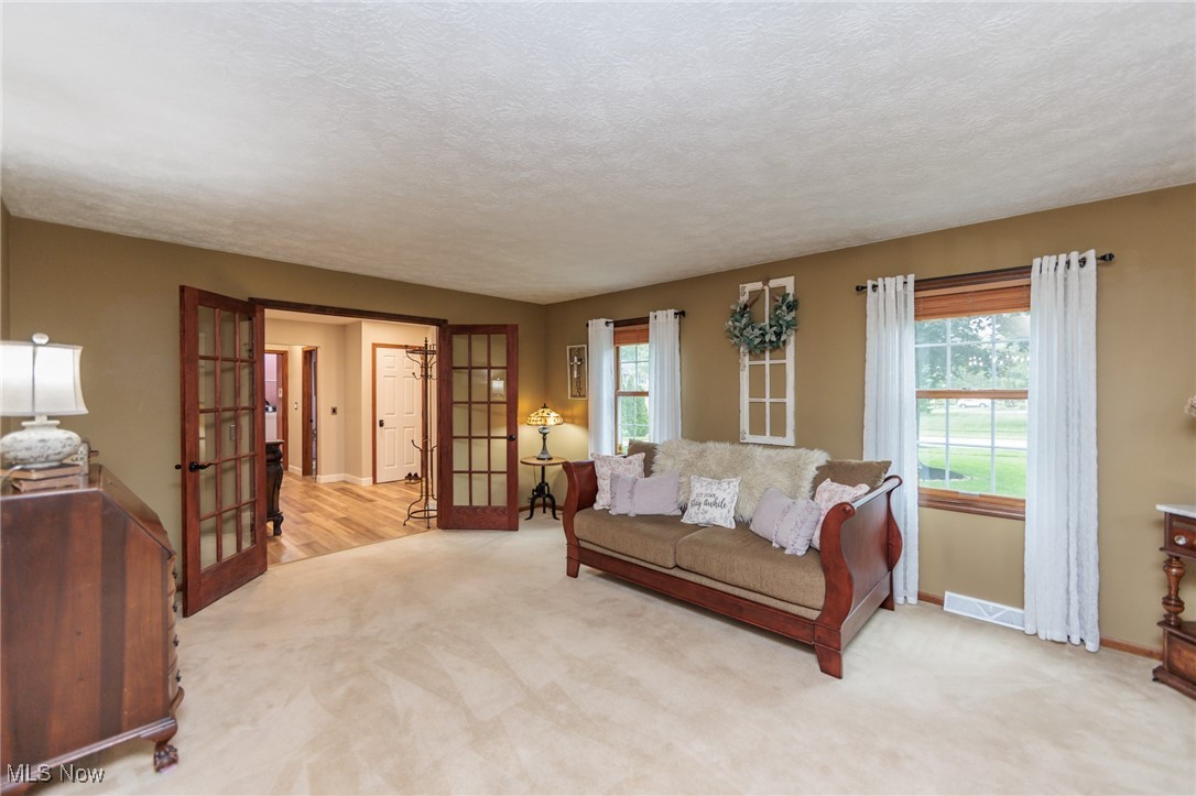 16984 Bear Creek Lane, Strongsville, Ohio image 18