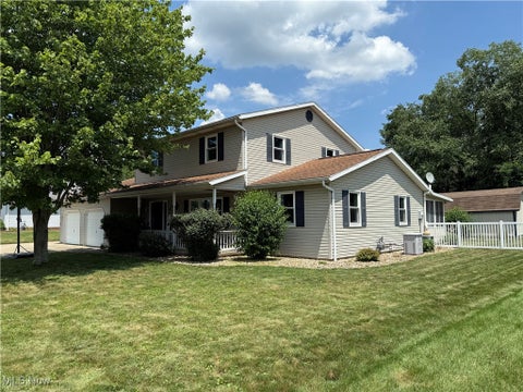 Photo for 343 Schoenbrunn Drive NE