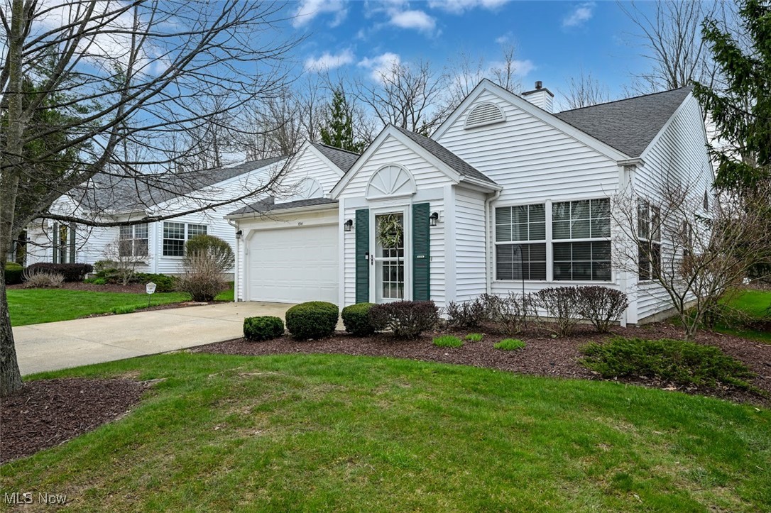 194 Kensington Court, Aurora, Ohio image 2