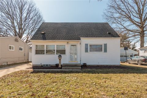 Photo of 1144 Sutherland Avenue, Akron, OH 44314 (MLS # 5189734)