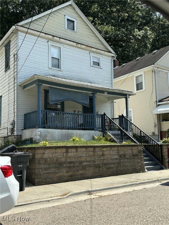 Investment Opportunity – Turnkey Income Property in North Akron!
Looking for your next cash-flowing rental? This is it! This newly remodeled 3-bedroom, 2 full bath home on Akron’s north side is a ready-made investment you don’t want to miss.
This property checks all the boxes:
Section 8 approved and currently tenant-occupied (month-to-month), Fully remodeled with modern updates throughout, Two full bathrooms, convenient first-floor laundry and, Central air.
The home is being sold as-is, but the heavy lifting has already been done! But, to ease your mind with the "As Is", the seller is offering a home warranty! It doesn't get any better than that — just step in and start collecting rent from Day One!
Whether you're looking to grow your portfolio or jump into your first rental, this property is your chance to start generating income immediately. Don’t wait — opportunities like this don’t last long. Submit your offer today and let your investment work for you!