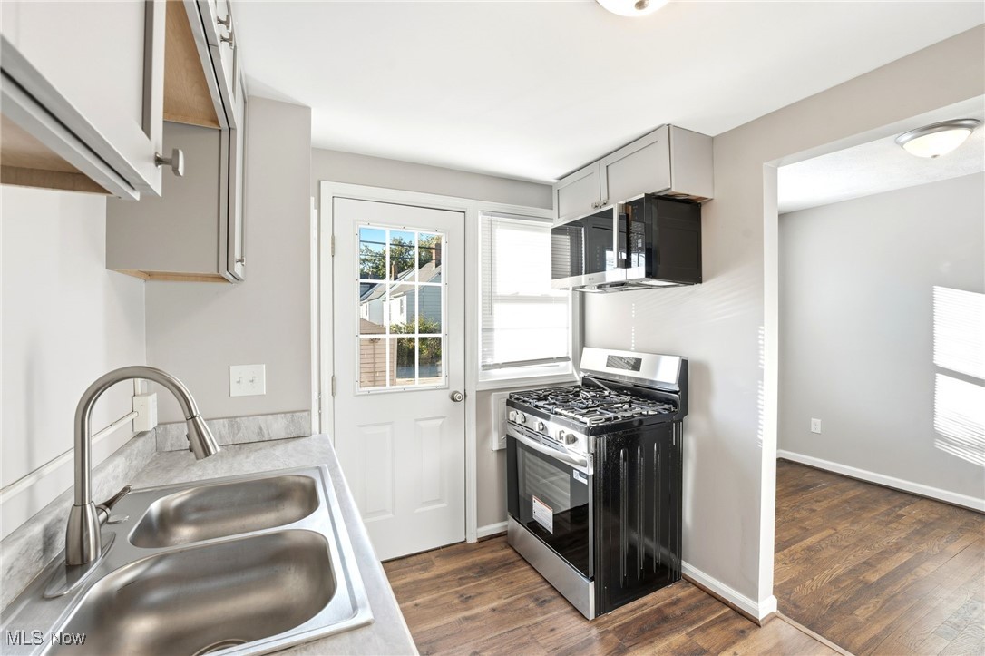 Memphis Villas - Residential