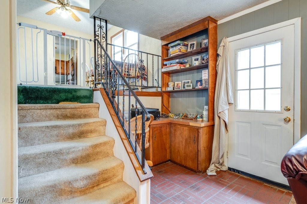 Rolling Hills - Residential